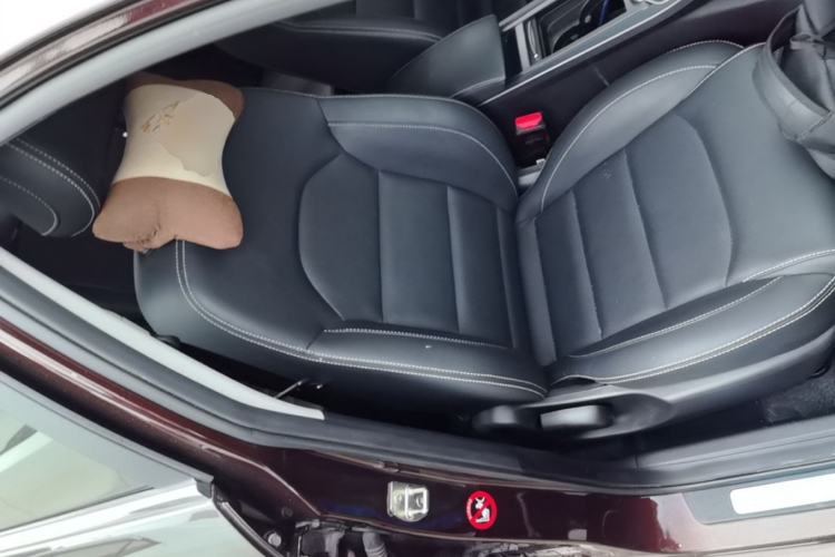 Used Geely Auto Emgrand 2019 Leading Edition 1.5L CVT Upward-Connected Model China VI Standard Right Front Seat
