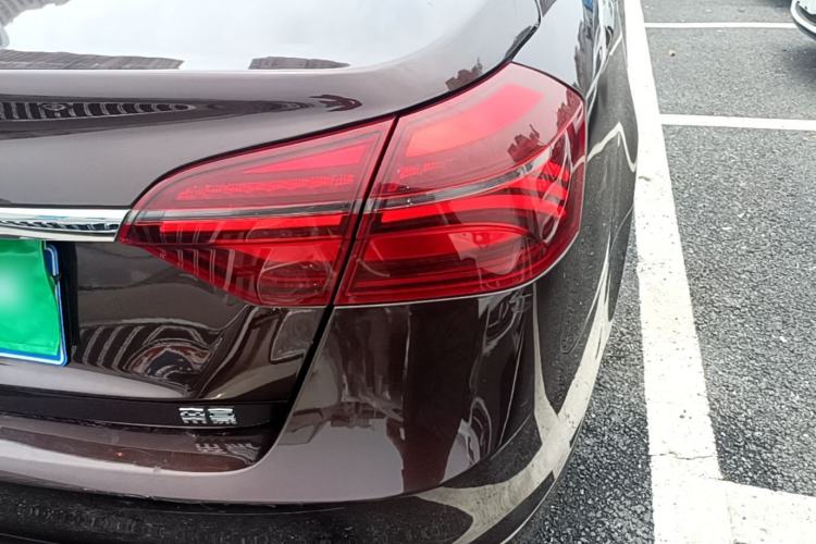 Used Geely Auto Emgrand 2019 Leading Edition 1.5L Manual Luxury Model China VI Standard Right Rear Taillight