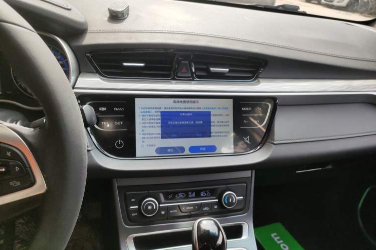 Used Geely Auto Emgrand 2019 Leading Edition 1.5L CVT Luxury Model China VI Standard Audio And AC Panel