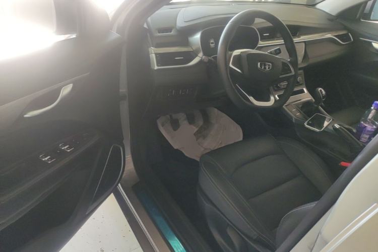 Used Geely Auto Emgrand 2019 Leading Edition 1.5L Manual Upgraded Connectivity Model China VI Standard Driver Seat