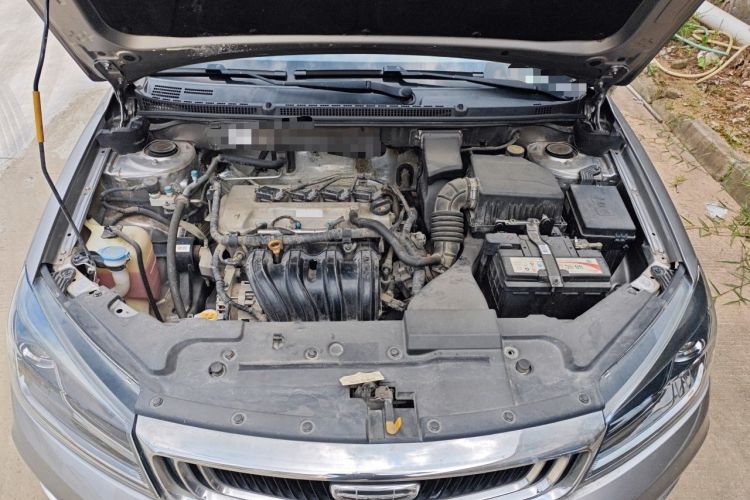 Used Geely Auto Emgrand 2019 Leading Edition 1.5L CVT Luxury Model China VI Standard Engine Bay