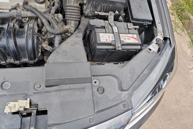 Used Geely Auto Emgrand 2019 Leading Edition 1.5L CVT Luxury Model China VI Standard Engine Bay Left