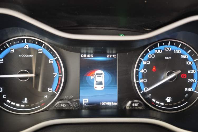 Used Geely Auto Emgrand 2019 Leading Edition 1.5L CVT Luxury Model China VI Standard Instrument Cluster