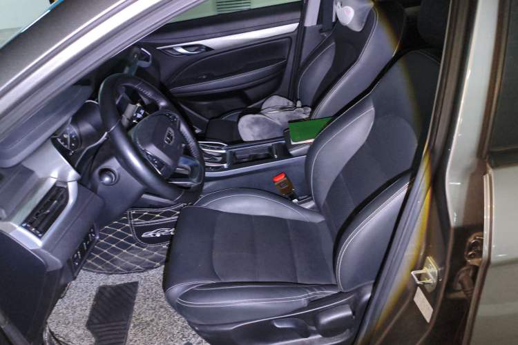 Used Geely Auto Emgrand 2019 Leading Edition 1.5L CVT Luxury Model China VI Standard Left Front Seat