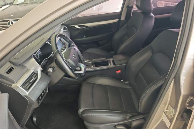 Used Geely Auto Emgrand 2019 Leading Edition 1.5L CVT Luxury Model China VI Standard Left Front Seat