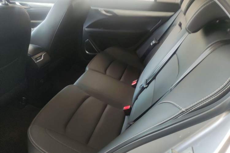 Used Geely Auto Emgrand 2019 Leading Edition 1.5L Manual Upgraded Connectivity Model China VI Standard Left Rear Seat