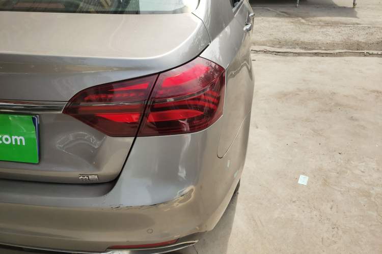 Used Geely Auto Emgrand 2019 Leading Edition 1.5L CVT Luxury Model China VI Standard Right Rear Taillight