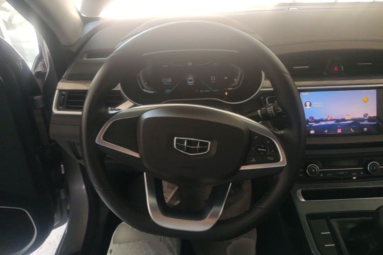 Used Geely Auto Emgrand 2019 Leading Edition 1.5L Manual Upgraded Connectivity Model China VI Standard Steering Wheel