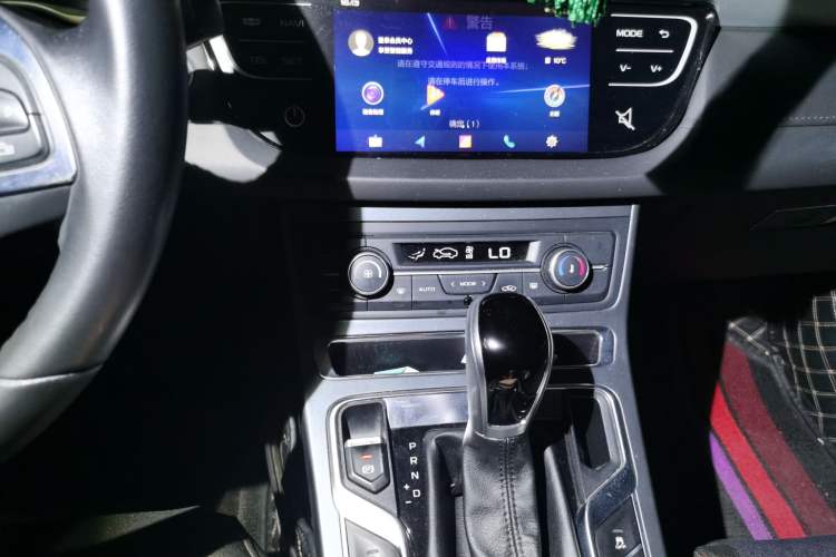 Used Geely Auto Emgrand 2019 Leading Edition 1.5L CVT Upward Asian Games Edition China VI Audio And AC Panel