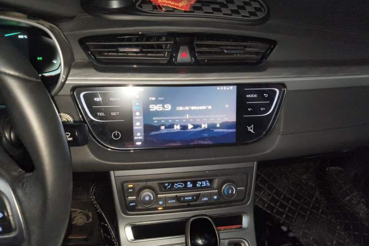 Used Geely Auto Emgrand 2019 Leading Edition 1.5L CVT Upward Asian Games Edition China V Audio And AC Panel