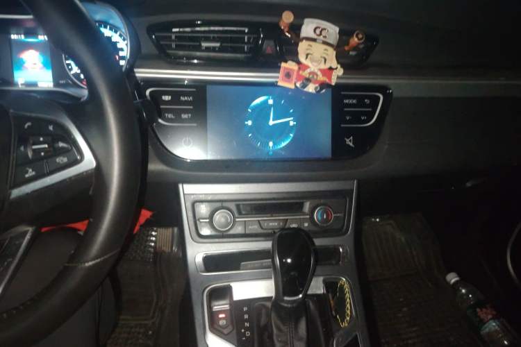 Used Geely Auto Emgrand 2019 Leading Edition 1.5L CVT Luxury Model China VI Standard Audio And AC Panel