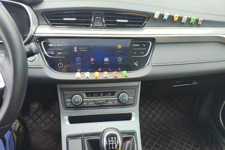 Used Geely Auto Emgrand 2019 Leading Edition 1.5L Manual Upward Asian Games Edition China VI Audio And AC Panel