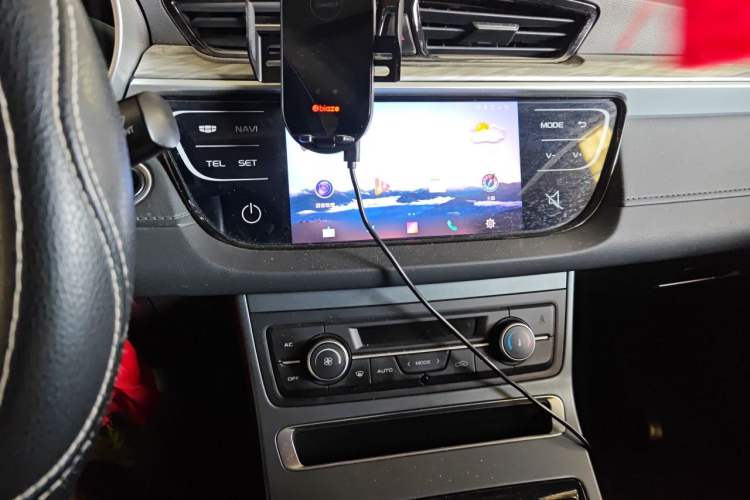 Used Geely Auto Emgrand 2019 Leading Edition 1.5L Manual Upgraded Connectivity Model China VI Standard Audio And AC Panel