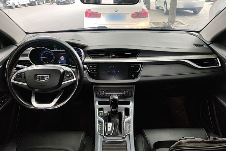 Used Geely Auto Emgrand 2019 Leading Edition 1.5L CVT Luxury Model China VI Standard Center Console