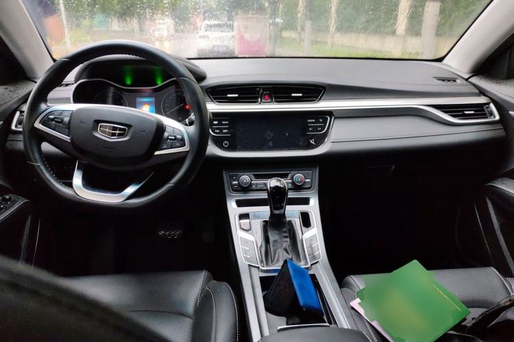 Used Geely Auto Emgrand 2019 Leading Edition 1.5L CVT Luxury Model China VI Standard Center Console