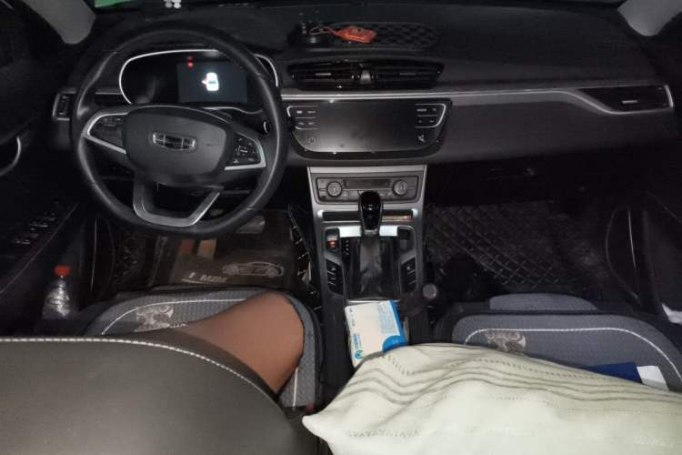 Used Geely Auto Emgrand 2019 Leading Edition 1.5L CVT Upward Asian Games Edition China V Center Console