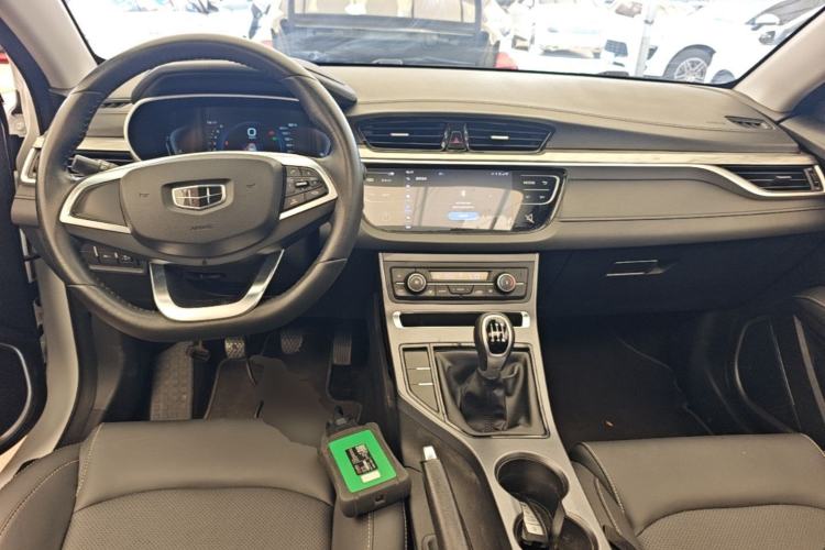 Used Geely Auto Emgrand 2019 Leading Edition 1.5L Manual Upgraded Connectivity Model China V Standard Center Console