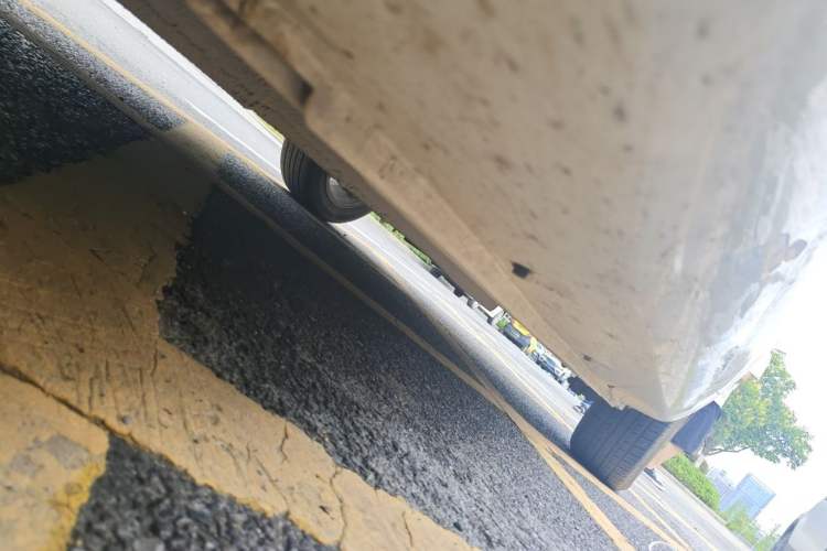 Used Geely Auto Emgrand 2019 Leading Edition 1.5L CVT Upward-Connected Model China VI Standard Chassis Front Left