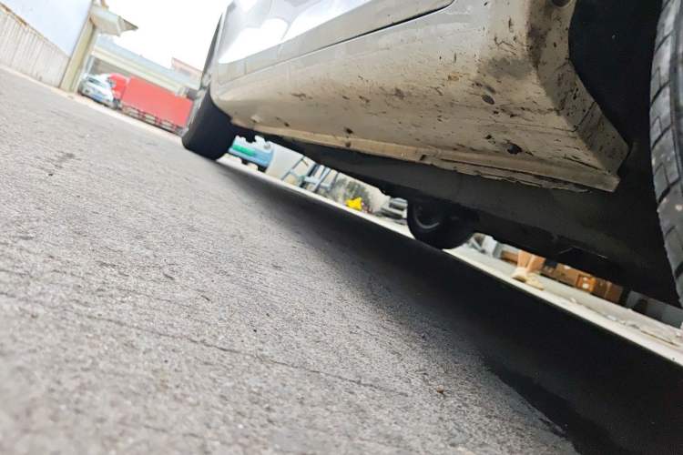 Used Geely Auto Emgrand 2019 Leading Edition 1.5L CVT Upward-Connected Model China VI Standard Chassis Front Right