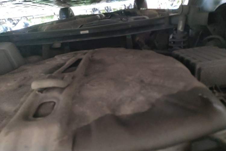 Used Geely Auto Emgrand 2019 Leading Edition 1.5L CVT Upward-Connected Model China VI Standard Chassis Rear