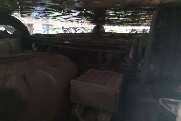 Used Geely Auto Emgrand 2019 Leading Edition 1.5L CVT Upward-Connected Model China VI Standard Chassis Rear Left