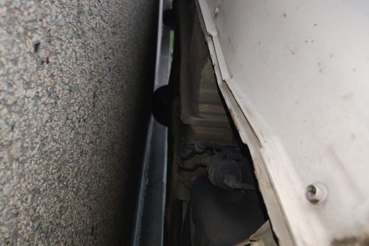 Used Geely Auto Emgrand 2019 Leading Edition 1.5L CVT Upward-Connected Model China VI Standard Chassis Rear Left
