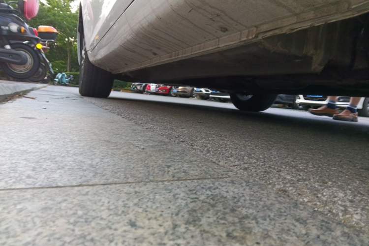 Used Geely Auto Emgrand 2019 Leading Edition 1.5L CVT Upward-Connected Model China VI Standard Chassis Rear Left