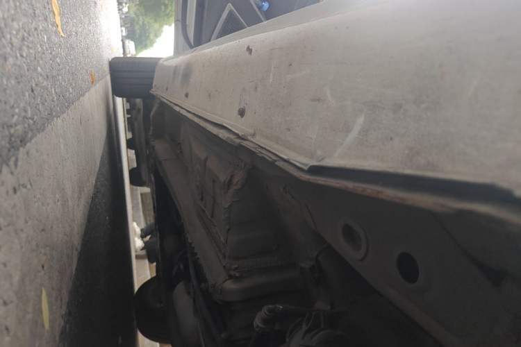 Used Geely Auto Emgrand 2019 Leading Edition 1.5L CVT Upward-Connected Model China VI Standard Chassis Rear Left