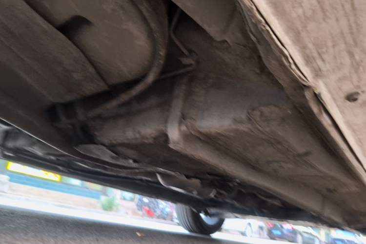 Used Geely Auto Emgrand 2019 Leading Edition 1.5L Manual Upgraded Connectivity Model China VI Standard Chassis Rear Right