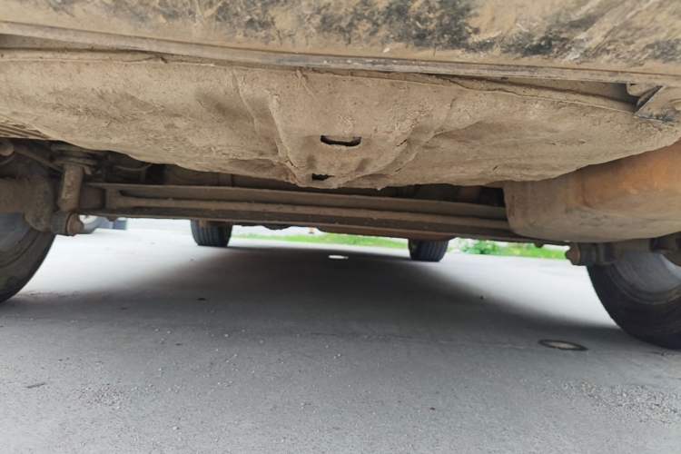 Used Geely Auto Emgrand 2019 Leading Edition 1.5L Manual Upward Asian Games Edition China VI Chassis Rear