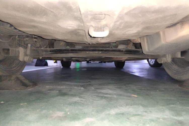Used Geely Auto Emgrand 2019 Leading Edition 1.5L CVT Upward-Connected Model China VI Standard Chassis Rear