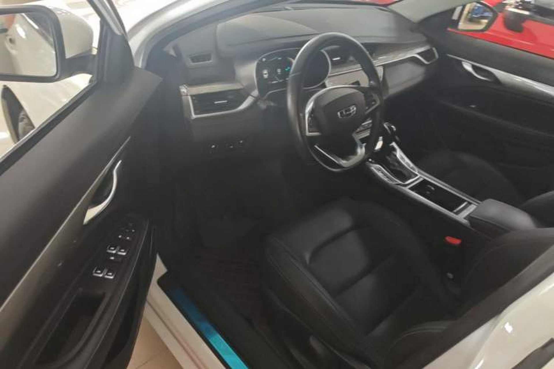 Used Geely Auto Emgrand 2019 Leading Edition 1.5L CVT Upward-Connected Model China VI Standard Driver Seat