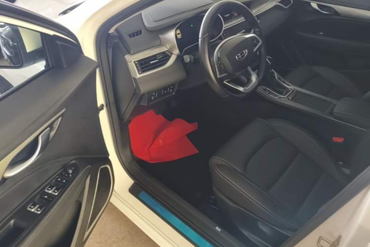 Used Geely Auto Emgrand 2019 Leading Edition 1.5L CVT Upward Asian Games Edition China VI Driver Seat