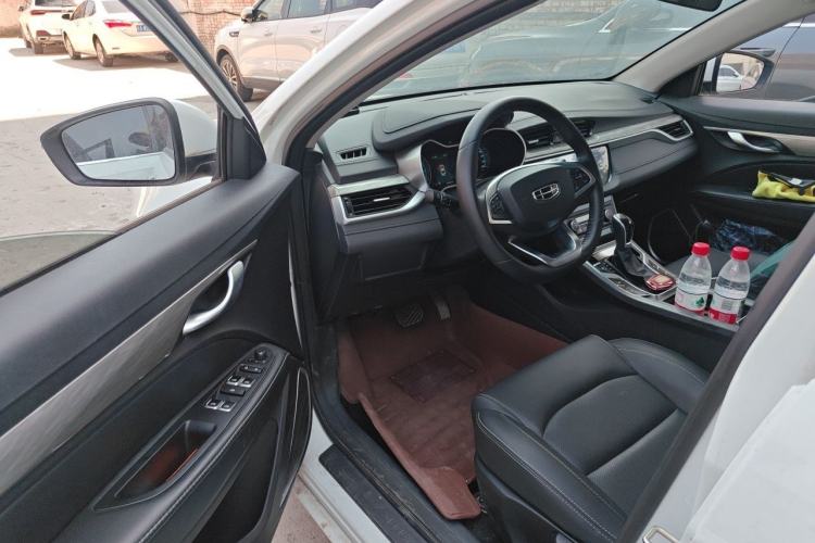 Used Geely Auto Emgrand 2019 Leading Edition 1.5L CVT Luxury Model China VI Standard Driver Seat