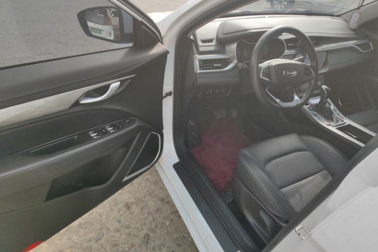 Used Geely Auto Emgrand 2019 Leading Edition 1.5L CVT Luxury Model China VI Standard Driver Seat