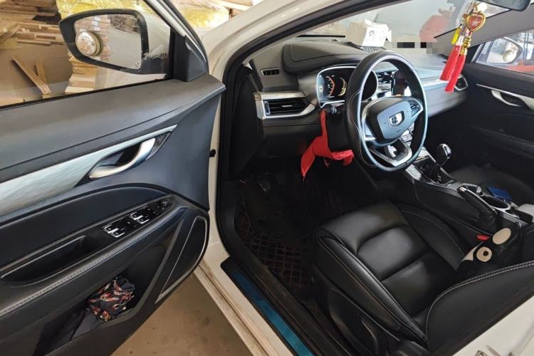 Used Geely Auto Emgrand 2019 Leading Edition 1.5L Manual Upgraded Connectivity Model China VI Standard Driver Seat