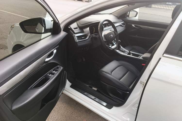 Used Geely Auto Emgrand 2019 Leading Edition 1.5L CVT Upward Asian Games Edition China VI Driver Seat