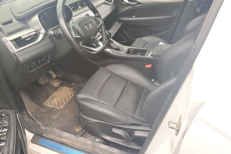 Used Geely Auto Emgrand 2019 Leading Edition 1.5L CVT Upward-Connected Model China VI Standard Driver Seat