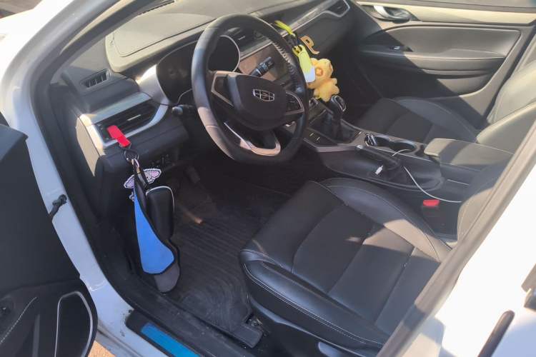 Used Geely Auto Emgrand 2019 Leading Edition 1.5L Manual Upgraded Connectivity Model China VI Standard Driver Seat
