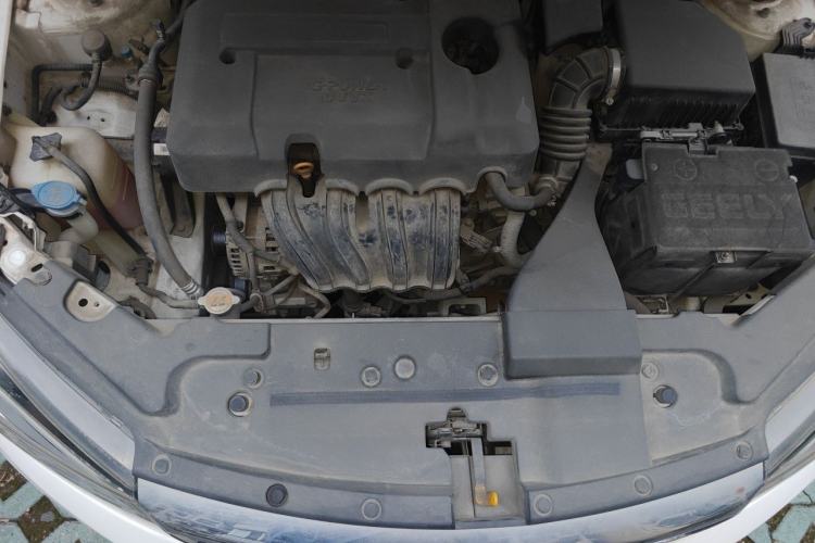 Used Geely Auto Emgrand 2019 Leading Edition 1.5L CVT Upward-Connected Model China VI Standard Engine Bay
