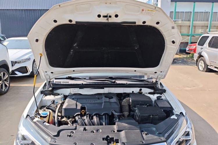 Used Geely Auto Emgrand 2019 Leading Edition 1.5L Manual Luxury Model China VI Standard Engine Bay