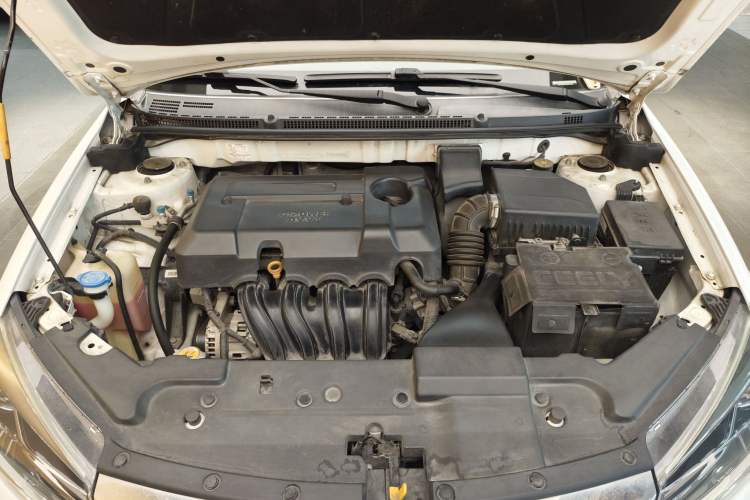 Used Geely Auto Emgrand 2019 Leading Edition 1.5L CVT Luxury Model China VI Standard Engine Bay
