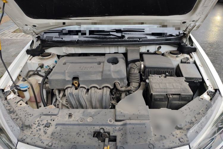 Used Geely Auto Emgrand 2019 Leading Edition 1.5L CVT Luxury Model China VI Standard Engine Bay