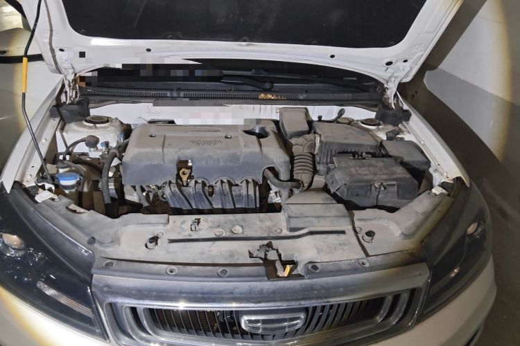 Used Geely Auto Emgrand 2019 Leading Edition 1.5L CVT Luxury Model China VI Standard Engine Bay