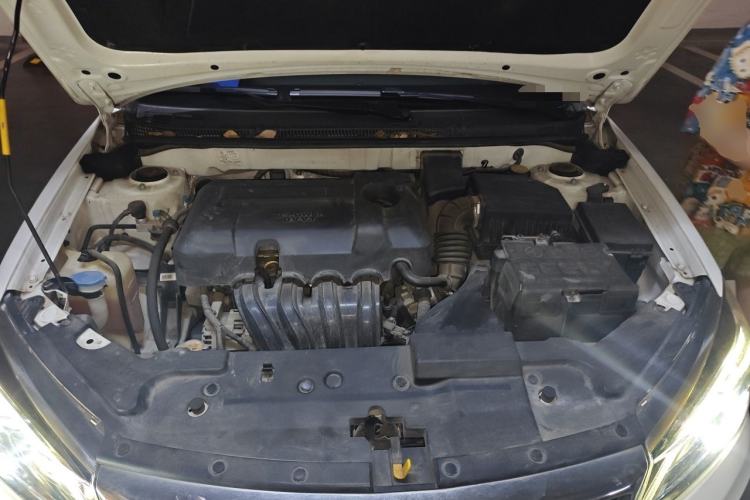 Used Geely Auto Emgrand 2019 Leading Edition 1.5L CVT Upward-Connected Model China VI Standard Engine Bay