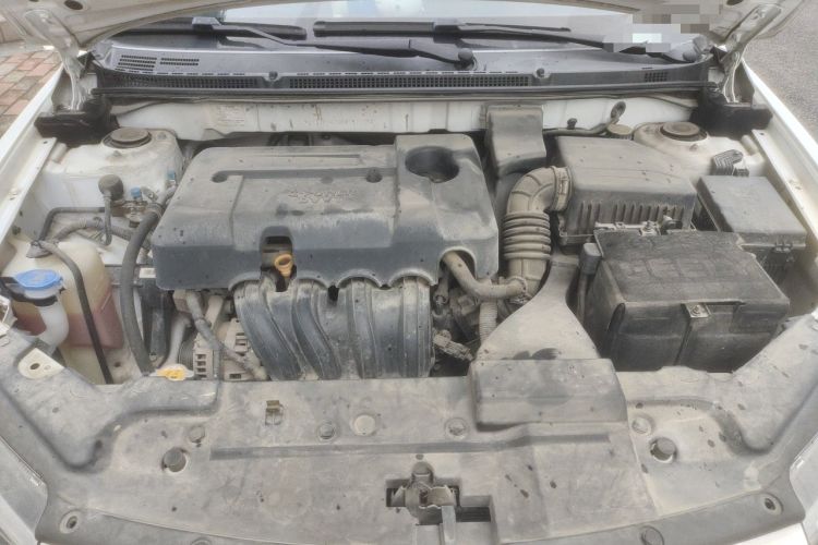 Used Geely Auto Emgrand 2019 Leading Edition 1.5L CVT Luxury Model China VI Standard Engine Bay