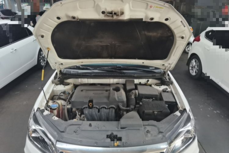 Used Geely Auto Emgrand 2019 Leading Edition 1.5L CVT Upward-Connected Model China VI Standard Engine Bay