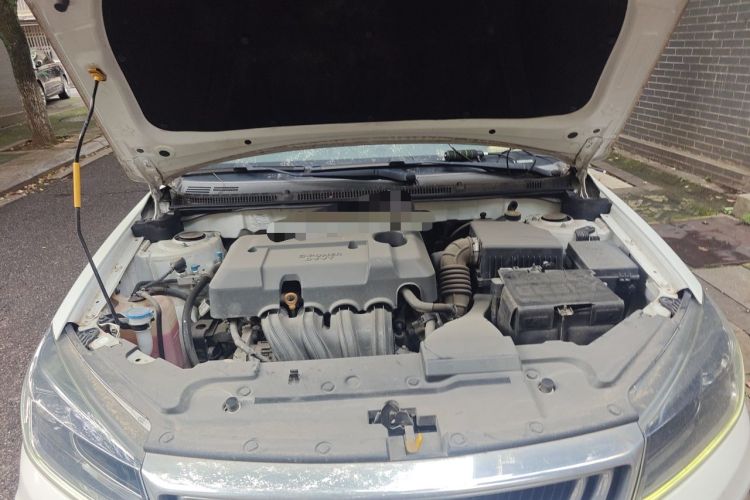 Used Geely Auto Emgrand 2019 Leading Edition 1.5L Manual Luxury Model China VI Standard Engine Bay
