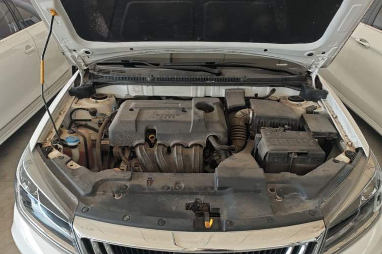Used Geely Auto Emgrand 2019 Leading Edition 1.5L CVT Luxury Model China VI Standard Engine Bay