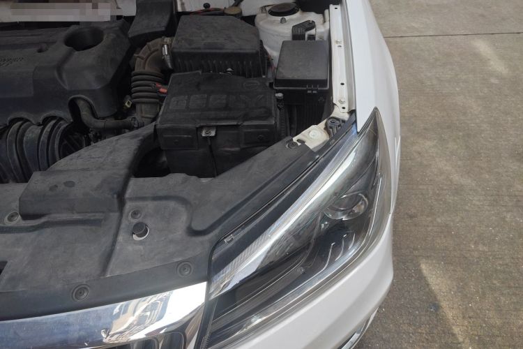 Used Geely Auto Emgrand 2019 Leading Edition 1.5L CVT Luxury Model China VI Standard Engine Bay Left